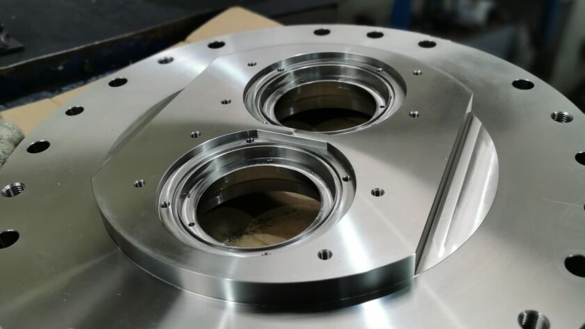 Flange 10
